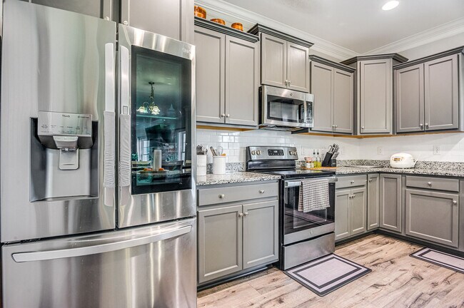 Building Photo - 110 Evergreen Frst Dr