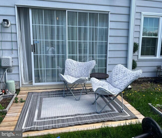 Building Photo - 1122 Huntmaster Terrace NE