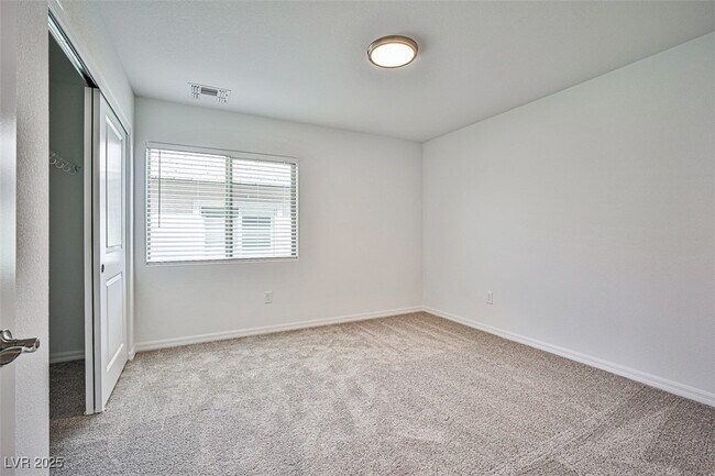 Building Photo - 7428 Legacy Pt St