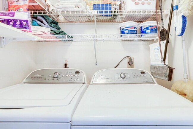 Building Photo - 12112 44th Ave W