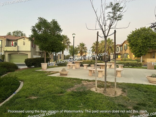 Building Photo - Nice Home For Rent