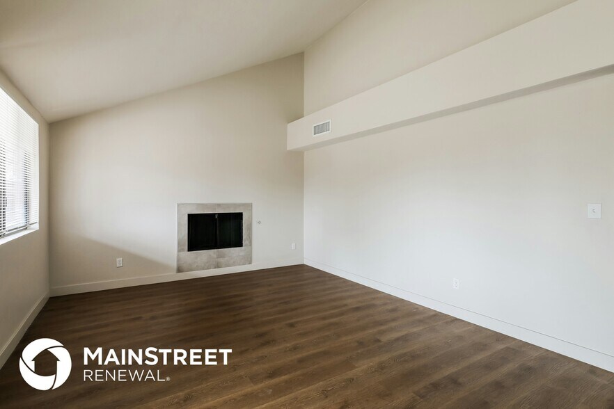 Building Photo - 2751 W Camino De La Joya