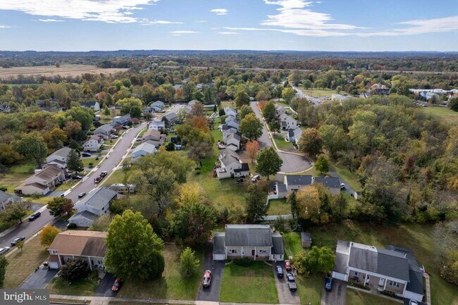 Building Photo - 1558 Specht Pl