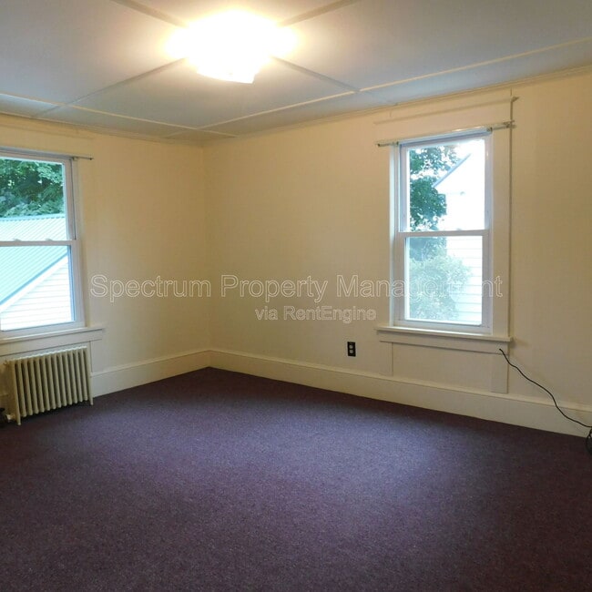 Building Photo - 27 Johnson Heights