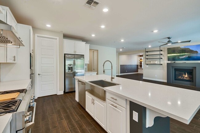 Building Photo - Folsom Ranch Gem – Newer 3BR Single-Story ...