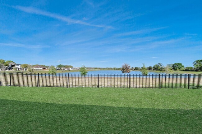 Building Photo - 1027 Bluegill Ln