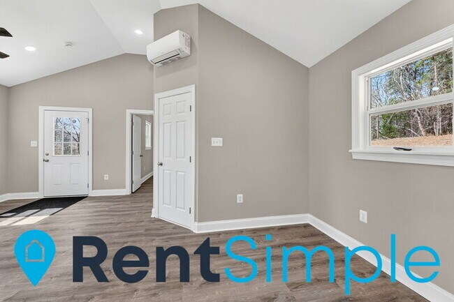 Building Photo - 5541 Sperryville Pike