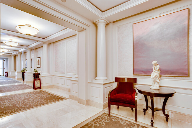 Beautiful Interior - 701 Pennsylvania Ave NW