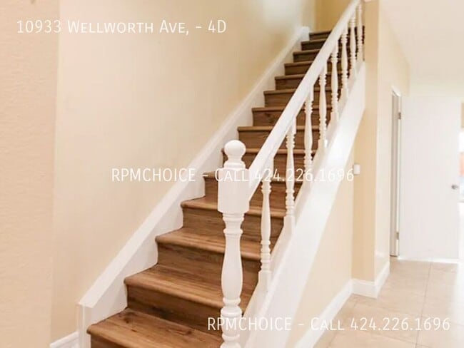 Building Photo - 10933 Wellworth Ave