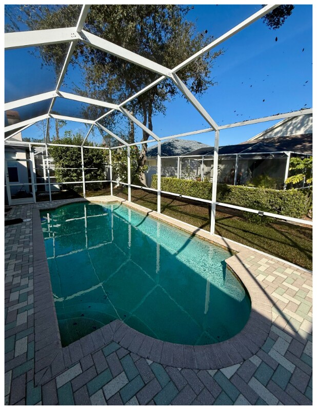 Building Photo - 2352 Rosehaven Dr