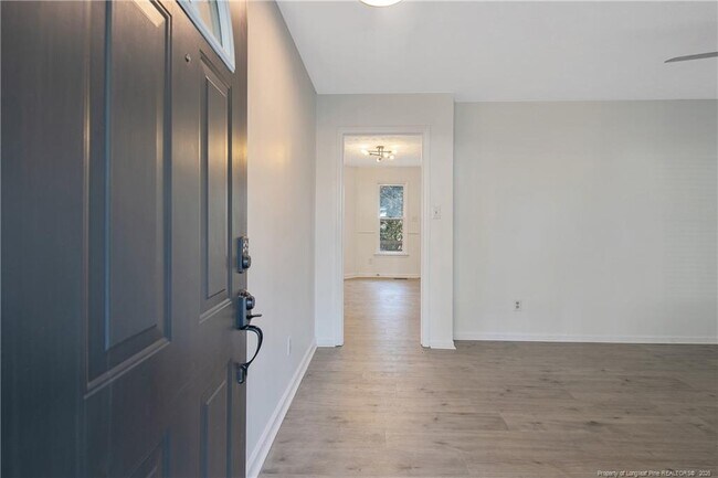 Building Photo - 205 Brookford Ct