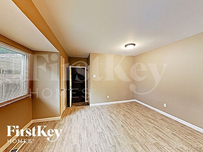 Building Photo - 1559 Florida Dr