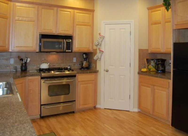 Building Photo - 3844 SW Binford Ave