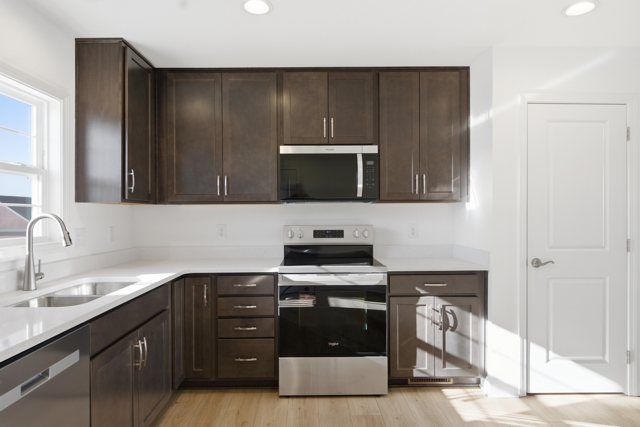 Building Photo - 4055 Emilia Way