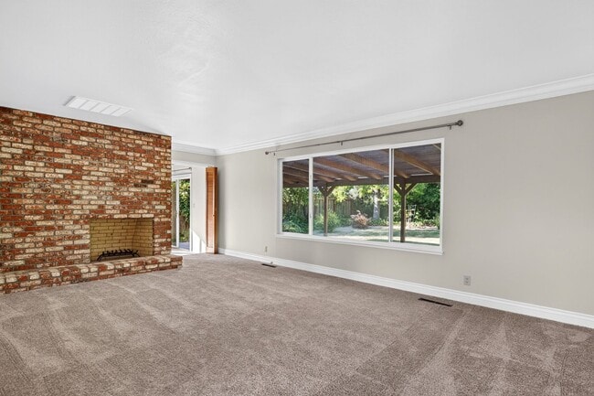 Building Photo - Single-Story Walnut Creek Home Near Top-Rated Schools, BART & Shopping