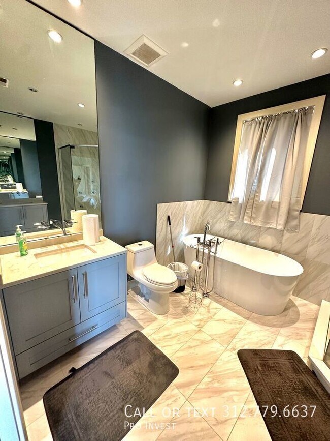 Building Photo - New construction 8 unit building. Come see...