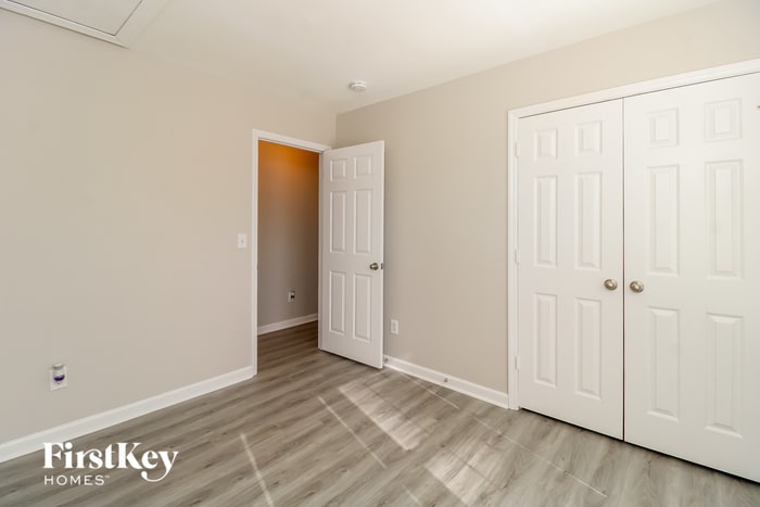 Building Photo - 1506 Glenn Meade Dr