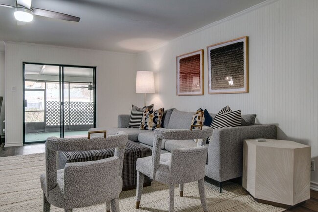 Building Photo - Beautifully Renovated Historic Home with a Large Backyard!