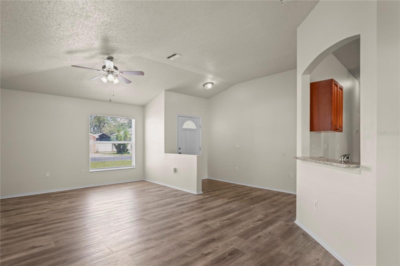 Building Photo - 11829 Kestrel Dr