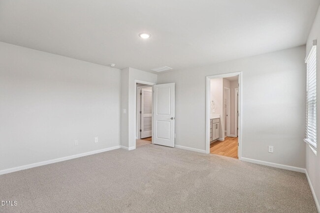 Building Photo - 936 Grand Mesa Dr