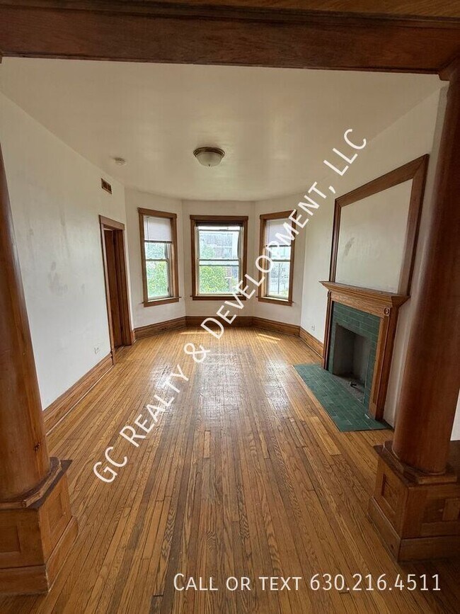 Building Photo - 2548 W Washington Blvd