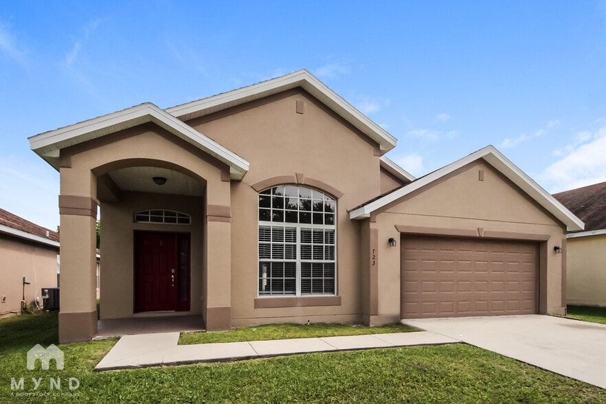 Building Photo - 723 Stonewyk Way