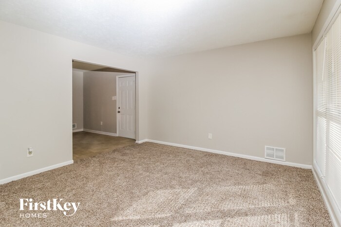 Building Photo - 1401 S Hicks Cir NW