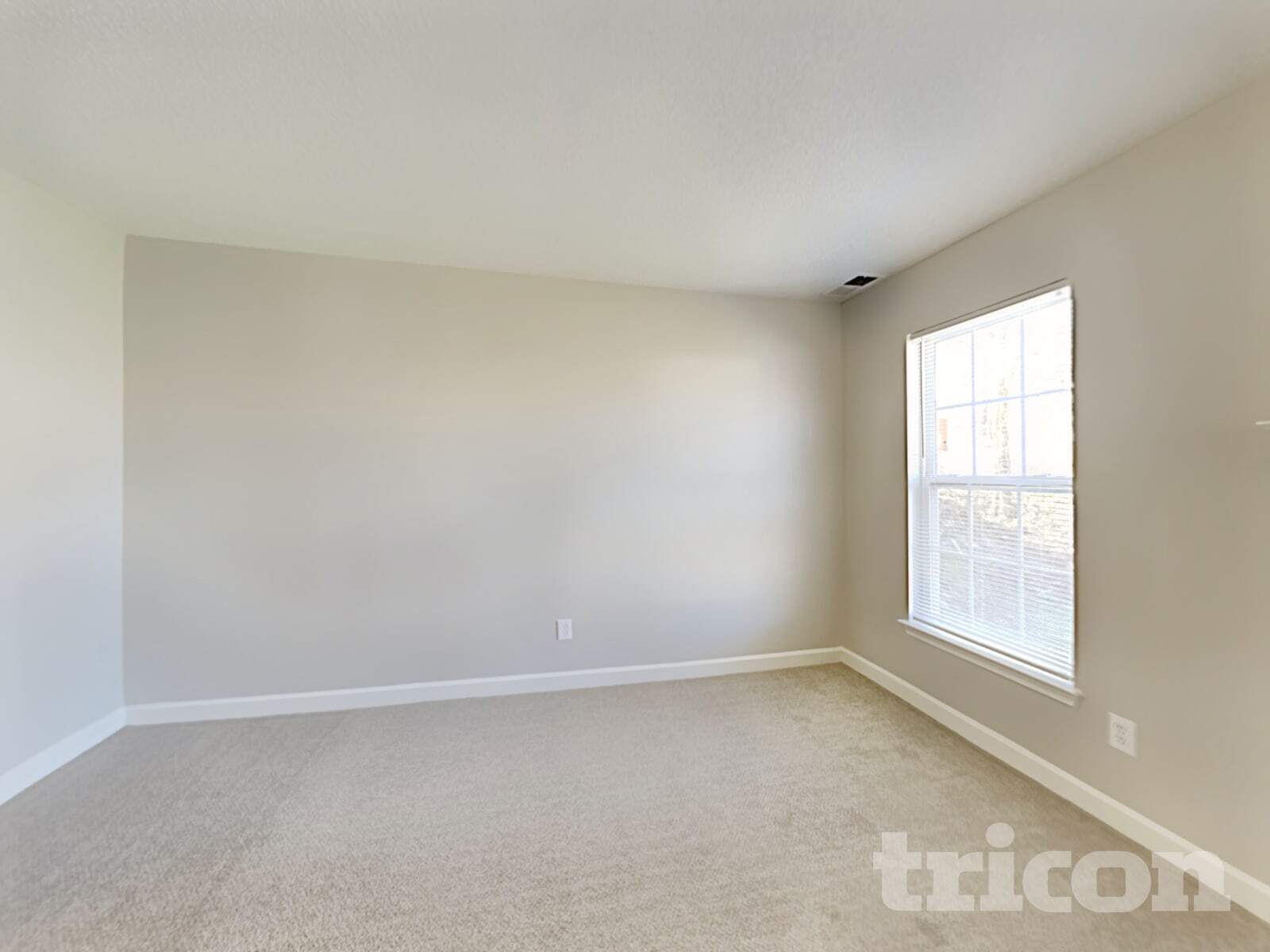 Building Photo - 7117 Red Bud Cir