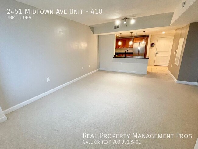 Building Photo - 2451 Midtown Ave