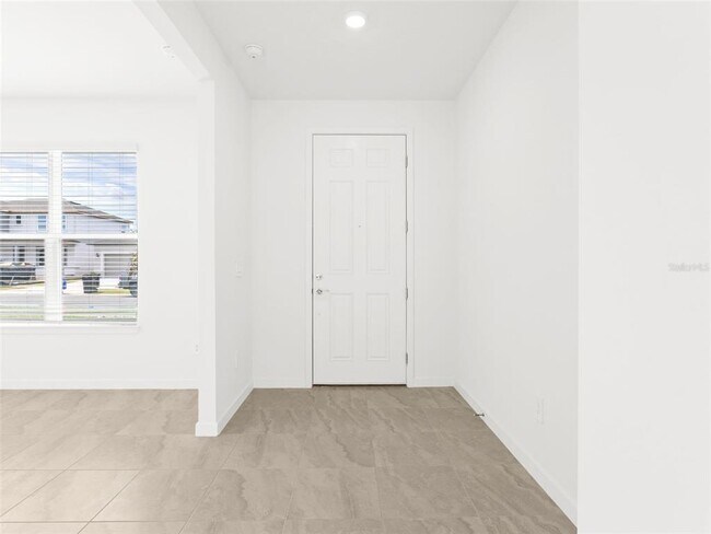 Building Photo - 11234 Sycamore Glen Loop