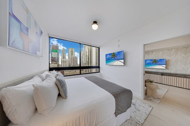 Building Photo - 40 NW 3rd St