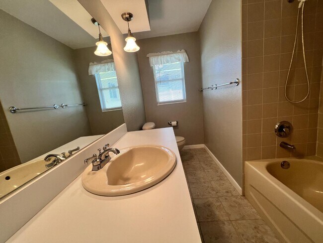 Building Photo - 4220 49th Ave S