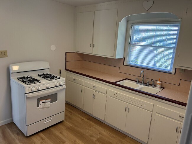 Building Photo - Beautiful 4 Bedroom, 2 Bath Eastside Vallejo Home