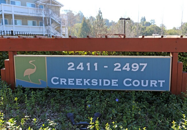 Building Photo - Creekside Apartments