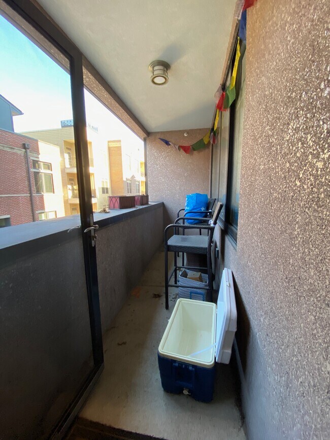 Balcony - 225 N New Jersey St