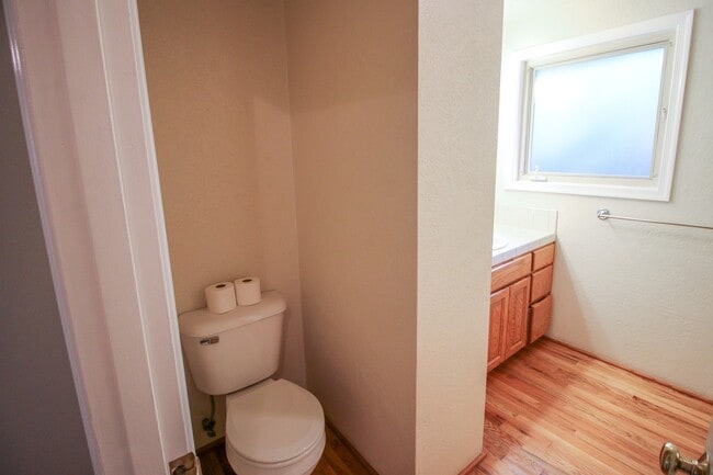 Building Photo - Pet friendly Jacksonville Home!!!
