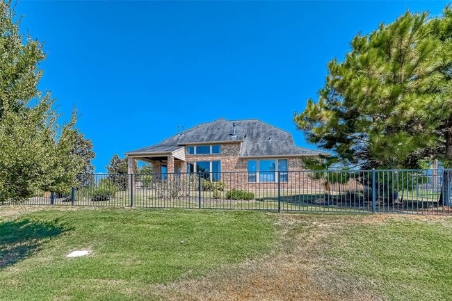 Building Photo - 28214 Evergreen Cove Ln