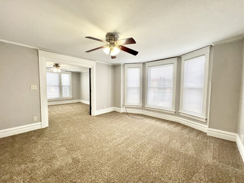 Building Photo - 509 E Milwaukee St