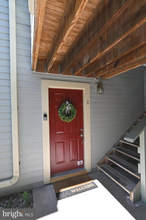 Building Photo - 2220 Springwood Dr