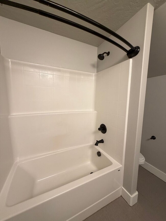 Building Photo - Gorgeous Craftsman Home- 5 bed, 3 Full Bath- Includes Landscaping!