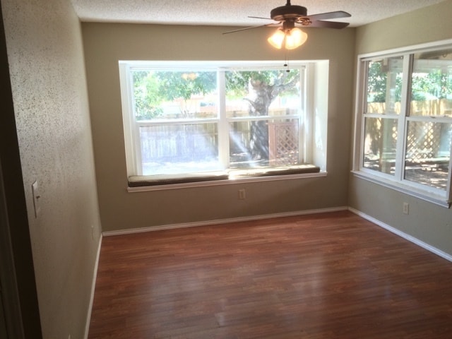 Building Photo - 2601 Cedar Ln