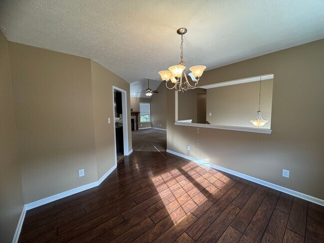 Building Photo - Gorgeous 5 Bedroom Home