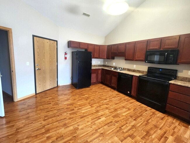 Building Photo - 2190 W Lake Rd