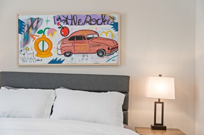 Building Photo - 24 Sawyer St