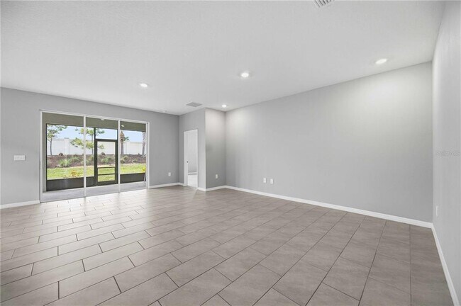 Building Photo - 5719 Woodland Sage Dr