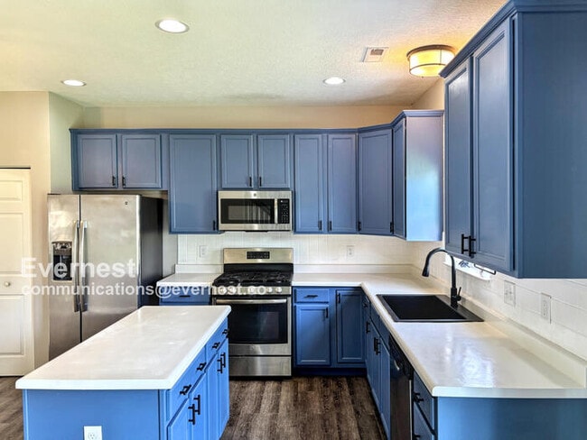 Building Photo - 3388 Glasgow Dr