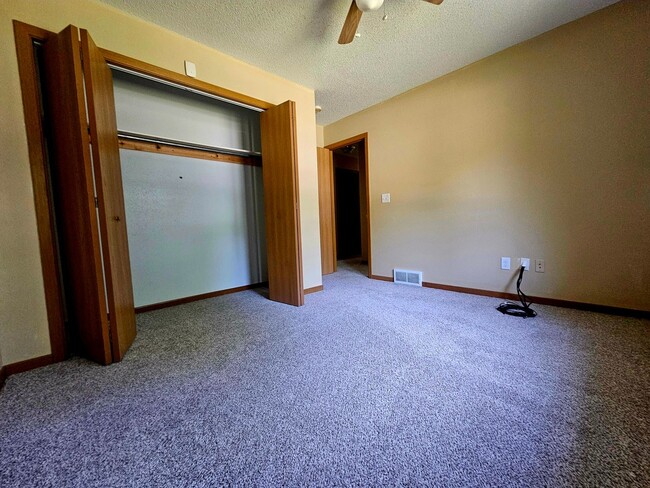 Building Photo - 3 Bedroom House built in 2003 Located in a...