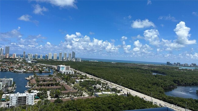 Building Photo - 16385 Biscayne Blvd