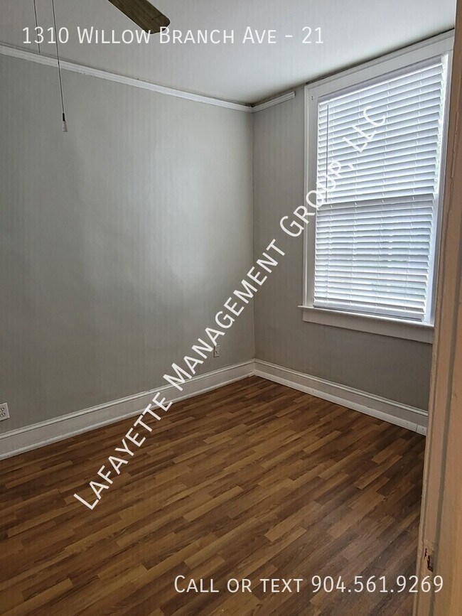 Building Photo - 1310 Willow Branch Ave