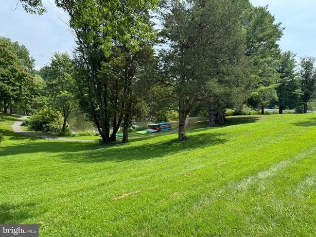 Building Photo - 5530 Kendrick Ln